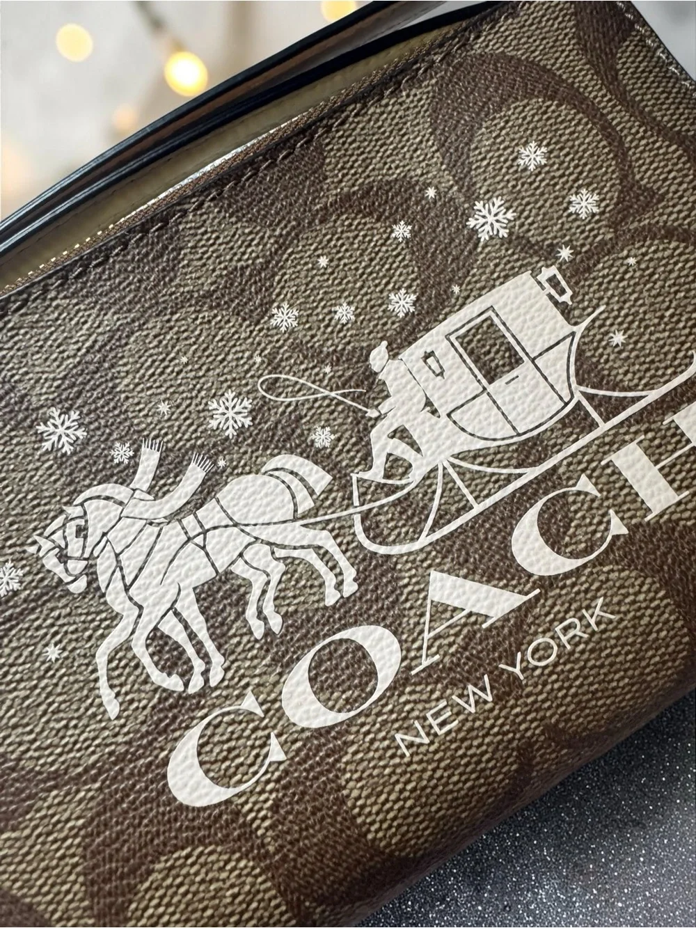 Coach CN755 Corner Zip Wristlet Holiday Horse & Sleigh Signature Canvas Like NEW